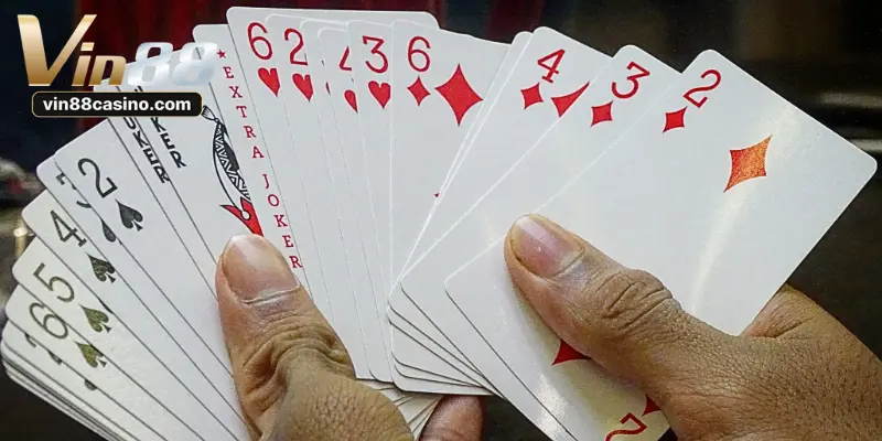 Mẹo “ẩn thân và lật ngược tình thế” trong game Tiến lên miền Nam